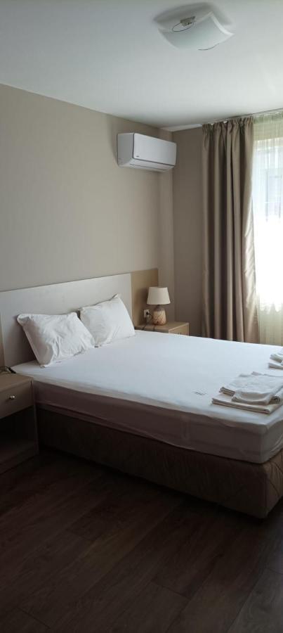 Swan Bay Complex Apartment Chernomorets Bagian luar foto