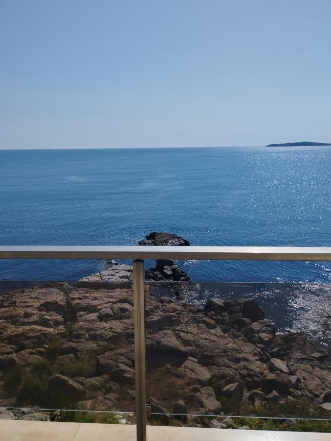 Swan Bay Complex Apartment Chernomorets Bagian luar foto