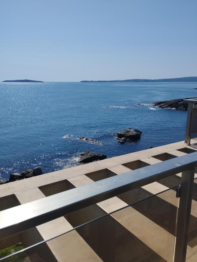 Swan Bay Complex Apartment Chernomorets Bagian luar foto