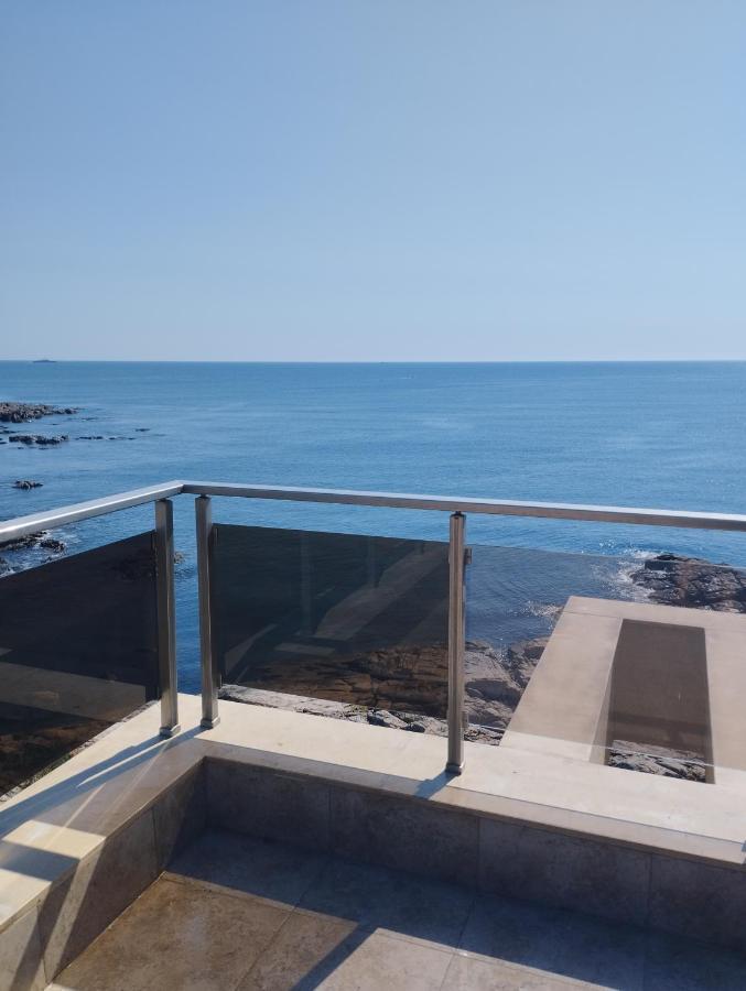 Swan Bay Complex Apartment Chernomorets Bagian luar foto