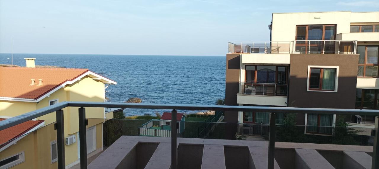 Swan Bay Complex Apartment Chernomorets Bagian luar foto