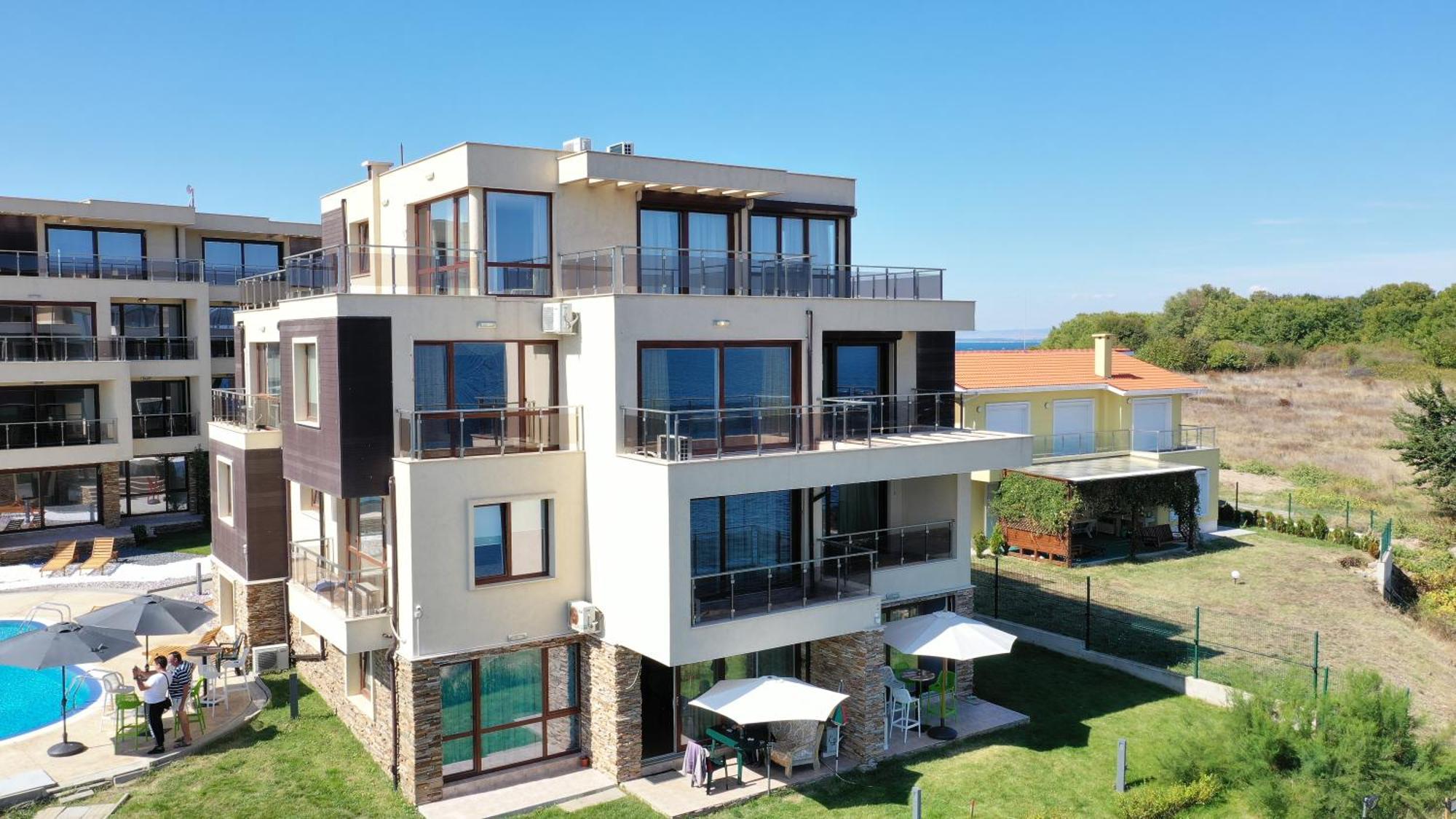 Swan Bay Complex Apartment Chernomorets Bagian luar foto